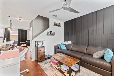 Adosado en venta en Tampa, Florida, 3 dormitorios, 128.76 m2 № 1873843 - foto 2