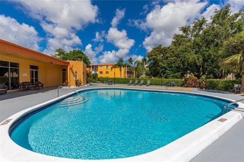 Copropriété à louer à Deerfield Beach, Floride: 2 chambres, 119.84 m2 № 2365951 - photo 17