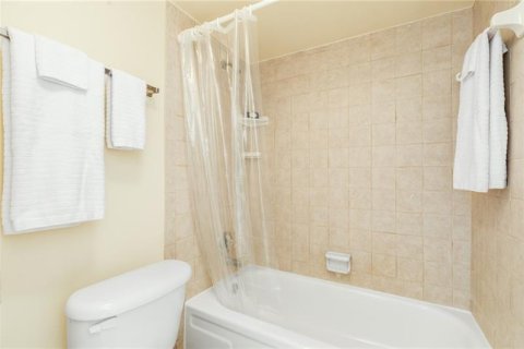 Copropriété à louer à Deerfield Beach, Floride: 2 chambres, 119.84 m2 № 2365951 - photo 11