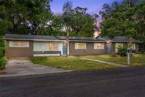 Villa ou maison à vendre à Orange City, Floride: 5 chambres, 214.88 m2 № 1782600 - photo 1