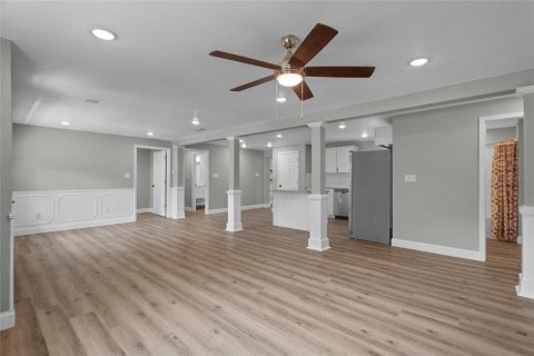Villa ou maison à vendre à Orange City, Floride: 5 chambres, 214.88 m2 № 1782600 - photo 8