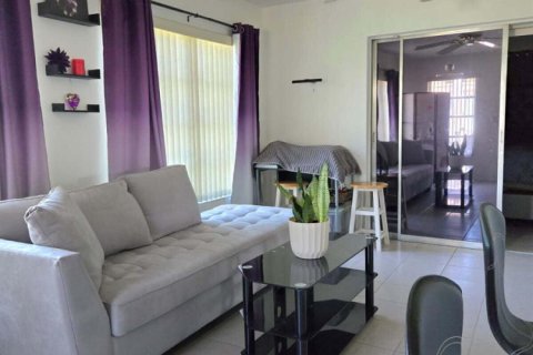 Casa en venta en Tamarac, Florida, 2 dormitorios, 110.83 m2 № 2146011 - foto 13
