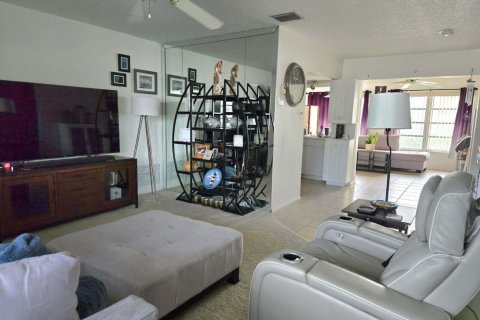 Casa en venta en Tamarac, Florida, 2 dormitorios, 110.83 m2 № 2146011 - foto 9