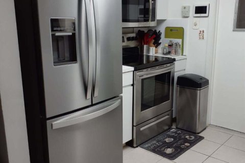 Casa en venta en Tamarac, Florida, 2 dormitorios, 110.83 m2 № 2146011 - foto 16