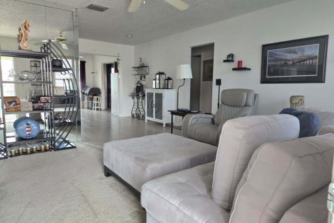Casa en venta en Tamarac, Florida, 2 dormitorios, 110.83 m2 № 2146011 - foto 8