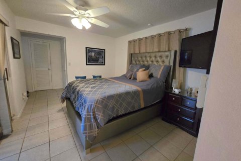 Casa en venta en Tamarac, Florida, 2 dormitorios, 110.83 m2 № 2146011 - foto 19