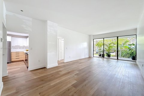 Condominio en venta en Aventura, Florida, 2 dormitorios, 106.84 m2 № 1785884 - foto 4