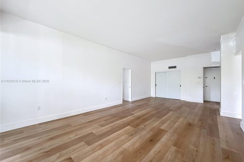 Condominio en venta en Aventura, Florida, 2 dormitorios, 106.84 m2 № 1785884 - foto 10