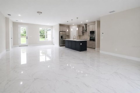 House in Ocala, Florida 4 bedrooms, 207.17 sq.m. № 2206565 - photo 15