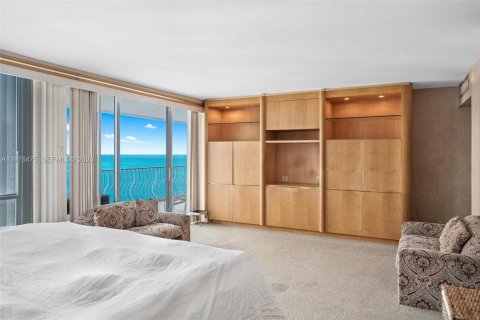 Copropriété à vendre à Bal Harbour, Floride: 2 chambres, 234.58 m2 № 2041947 - photo 14