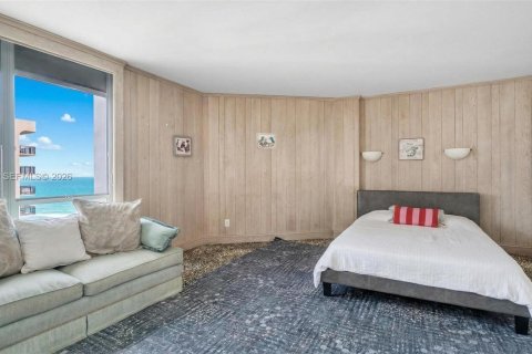 Copropriété à vendre à Bal Harbour, Floride: 2 chambres, 234.58 m2 № 2041947 - photo 19