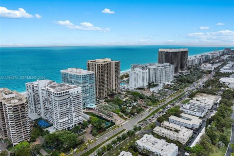 Copropriété à vendre à Bal Harbour, Floride: 2 chambres, 234.58 m2 № 2041947 - photo 22