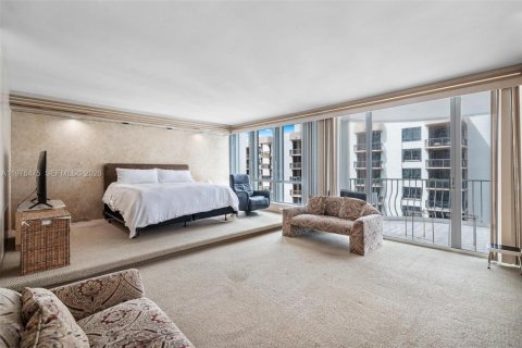 Copropriété à vendre à Bal Harbour, Floride: 2 chambres, 234.58 m2 № 2041947 - photo 12