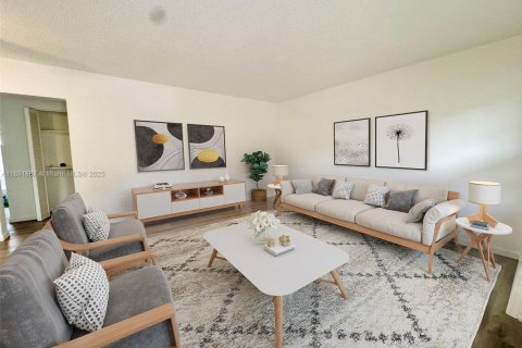 Copropriété à louer à North Miami, Floride: 1 chambre, 57.23 m2 № 1947326 - photo 2