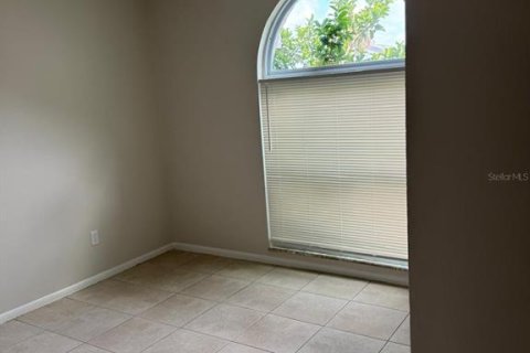 Villa ou maison à louer à Kissimmee, Floride: 3 chambres, 130.99 m2 № 2222514 - photo 5
