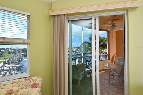 Copropriété à vendre à Punta Gorda, Floride: 2 chambres, 106 m2 № 2312752 - photo 18