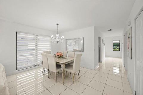 Condo in Boca Raton, Florida, 2 bedrooms  № 2190039 - photo 13