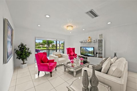 Condo in Boca Raton, Florida, 2 bedrooms  № 2190039 - photo 11