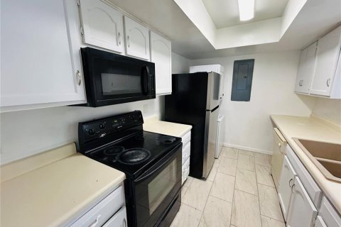 Condo in Orlando, Florida, 3 bedrooms  № 1882741 - photo 7