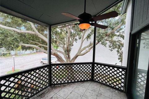 Condo in Orlando, Florida, 3 bedrooms  № 1882741 - photo 8