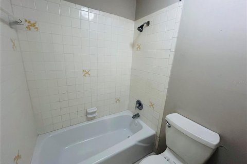 Condo in Orlando, Florida, 3 bedrooms  № 1882741 - photo 13
