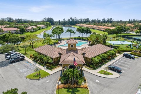 Casa en venta en West Palm Beach, Florida, 4 dormitorios, 293.11 m2 № 1187714 - foto 1