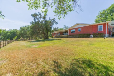 Villa ou maison à Dade City, Floride 4 chambres, 518.21 m2 № 2296812