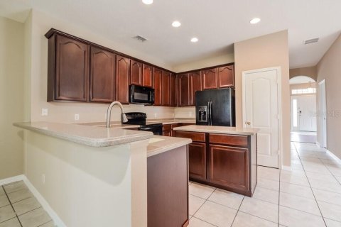 Casa en alquiler en Apopka, Florida, 3 dormitorios, 172.61 m2 № 2278052 - foto 8