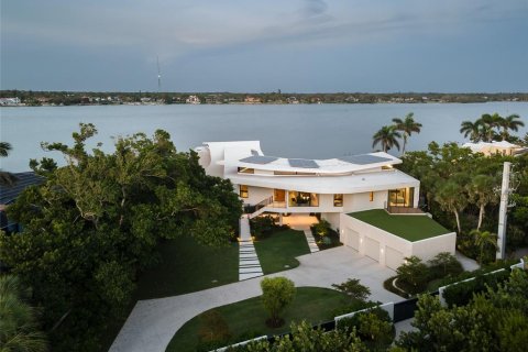 House in Nokomis, Florida 4 bedrooms, 391.03 sq.m. № 2410591 - photo 5