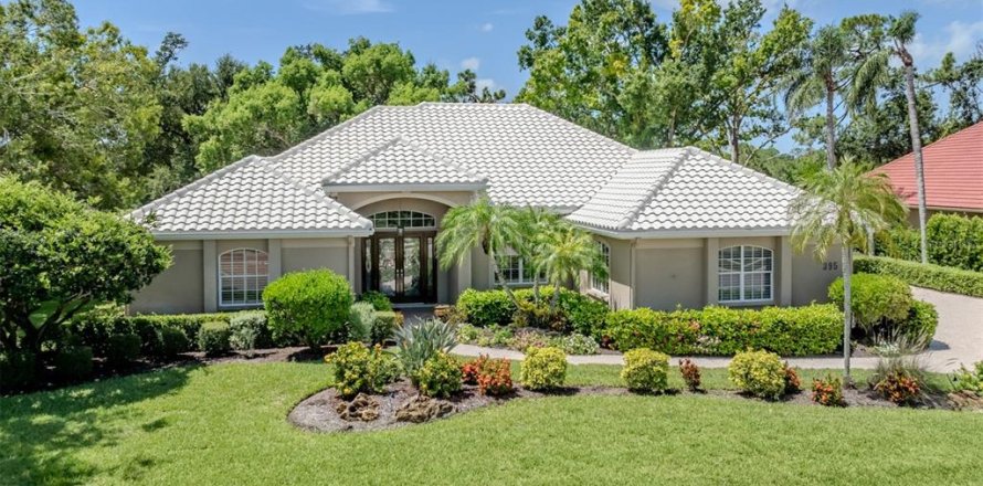 House in Venice, Florida 3 bedrooms, 262.63 sq.m. № 1841393