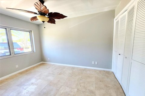 Casa en alquiler en Oakland Park, Florida, 3 dormitorios, 99.96 m2 № 1872057 - foto 15