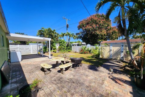 Casa en alquiler en Oakland Park, Florida, 3 dormitorios, 99.96 m2 № 1872057 - foto 22