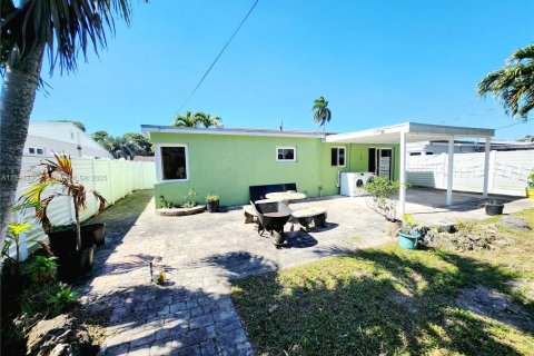 Casa en alquiler en Oakland Park, Florida, 3 dormitorios, 99.96 m2 № 1872057 - foto 21