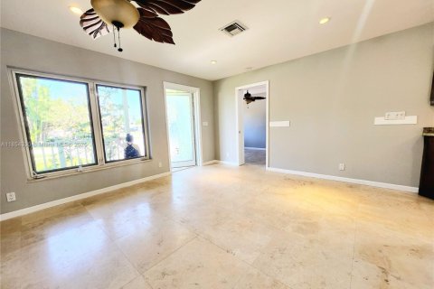 Casa en alquiler en Oakland Park, Florida, 3 dormitorios, 99.96 m2 № 1872057 - foto 3