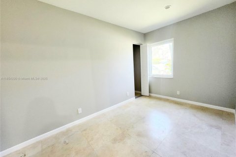 Casa en alquiler en Oakland Park, Florida, 3 dormitorios, 99.96 m2 № 1872057 - foto 12