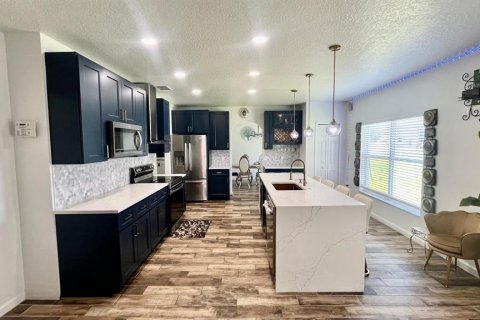 House in Kissimmee, Florida 4 bedrooms, 196.3 sq.m. № 2235404 - photo 11
