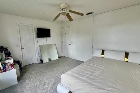 House in Kissimmee, Florida 4 bedrooms, 196.3 sq.m. № 2235404 - photo 22
