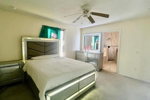 House in Kissimmee, Florida 4 bedrooms, 196.3 sq.m. № 2235404 - photo 24