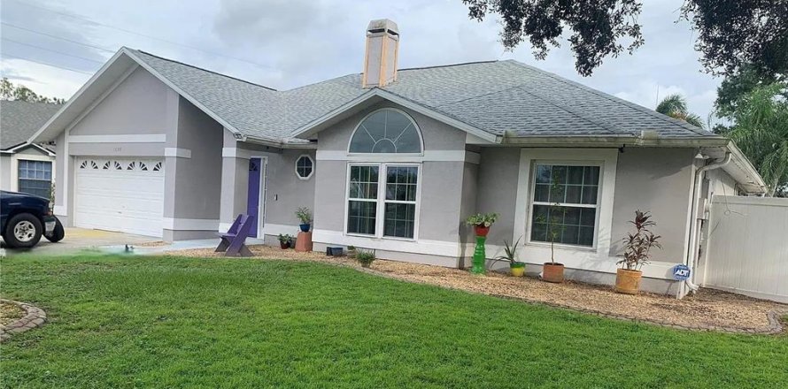 Casa en Kissimmee, Florida 4 dormitorios, 177.63 m2 № 1902391