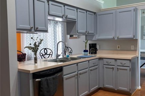 Casa en venta en Kissimmee, Florida, 4 dormitorios, 177.63 m2 № 1902391 - foto 9