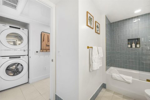 Снять в аренду кондоминиум в Майами, Флорида 34.1м2, № 1875444 - фото 7