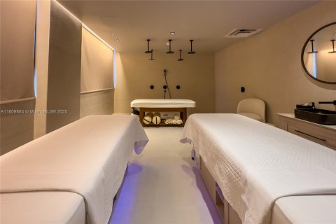 Снять в аренду кондоминиум в Майами, Флорида 34.1м2, № 1875444 - фото 26