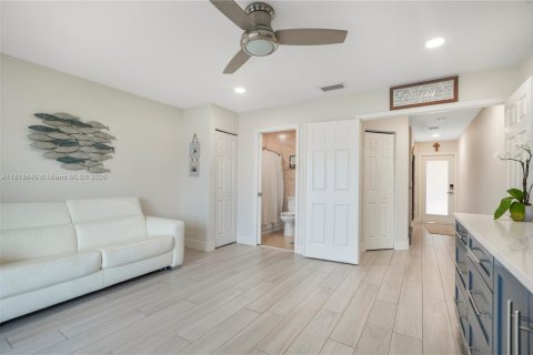 Touwnhouse à vendre à Hollywood, Floride: 3 chambres, 174.38 m2 № 1782090 - photo 15