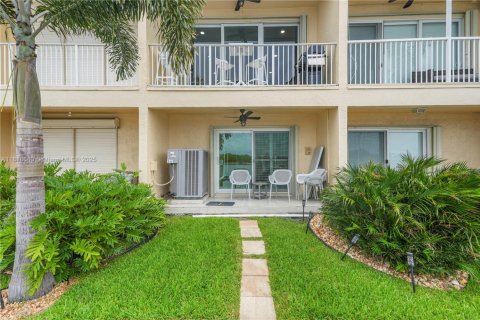 Touwnhouse à vendre à Hollywood, Floride: 3 chambres, 174.38 m2 № 1782090 - photo 18