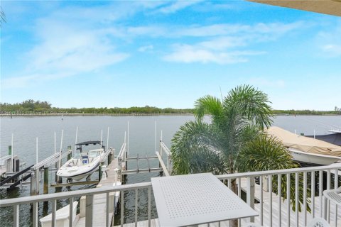 Touwnhouse à vendre à Hollywood, Floride: 3 chambres, 174.38 m2 № 1782090 - photo 5