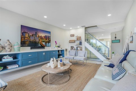 Touwnhouse à vendre à Hollywood, Floride: 3 chambres, 174.38 m2 № 1782090 - photo 3