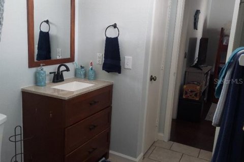 Adosado en venta en Tampa, Florida, 2 dormitorios, 143.63 m2 № 1675501 - foto 15