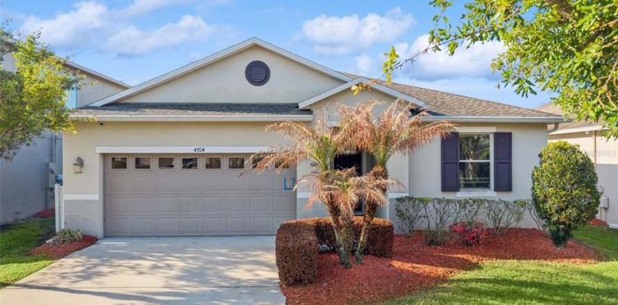 Villa ou maison à Kissimmee, Floride 4 chambres, 183.76 m2 № 2142069