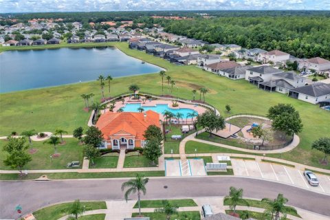 Villa ou maison à vendre à Kissimmee, Floride: 4 chambres, 183.76 m2 № 2142069 - photo 27