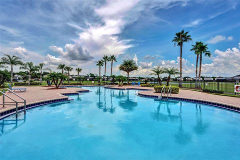 Villa ou maison à vendre à Kissimmee, Floride: 4 chambres, 183.76 m2 № 2142069 - photo 20